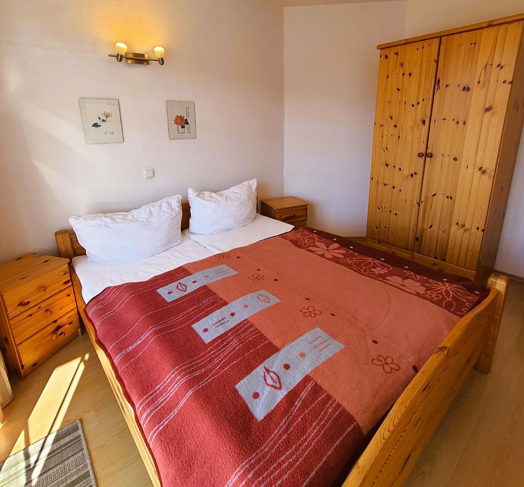 Appartamento Fritz_Reuter_Str_Sonnenuhr_Whg_7 Zingst Esterno foto
